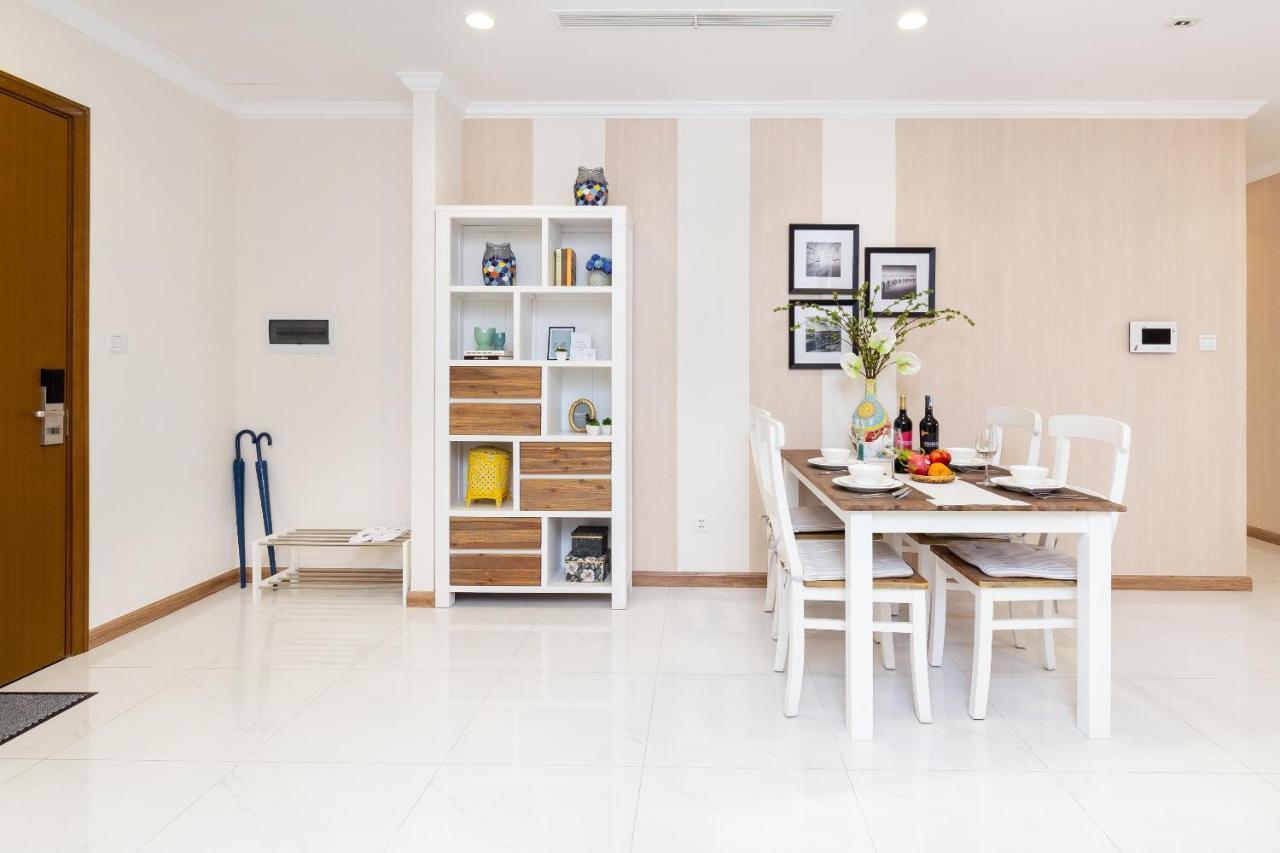 Hoasun Boutique Apartment - Vinhomes Central Park ホーチミン市 エクステリア 写真